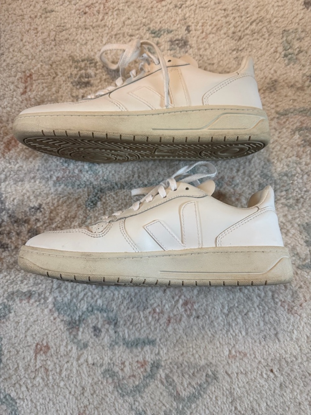 Veja V-10 Leather Sneakers - Picture 3 of 7